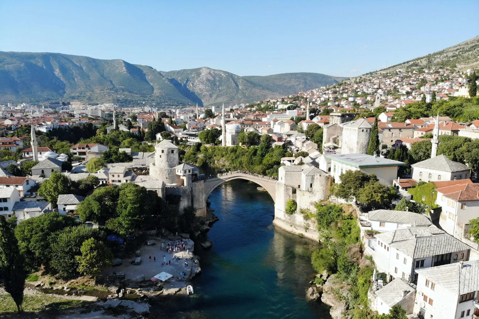 Босния и Герцеговина получила статус кандидата на вступление в ЕС