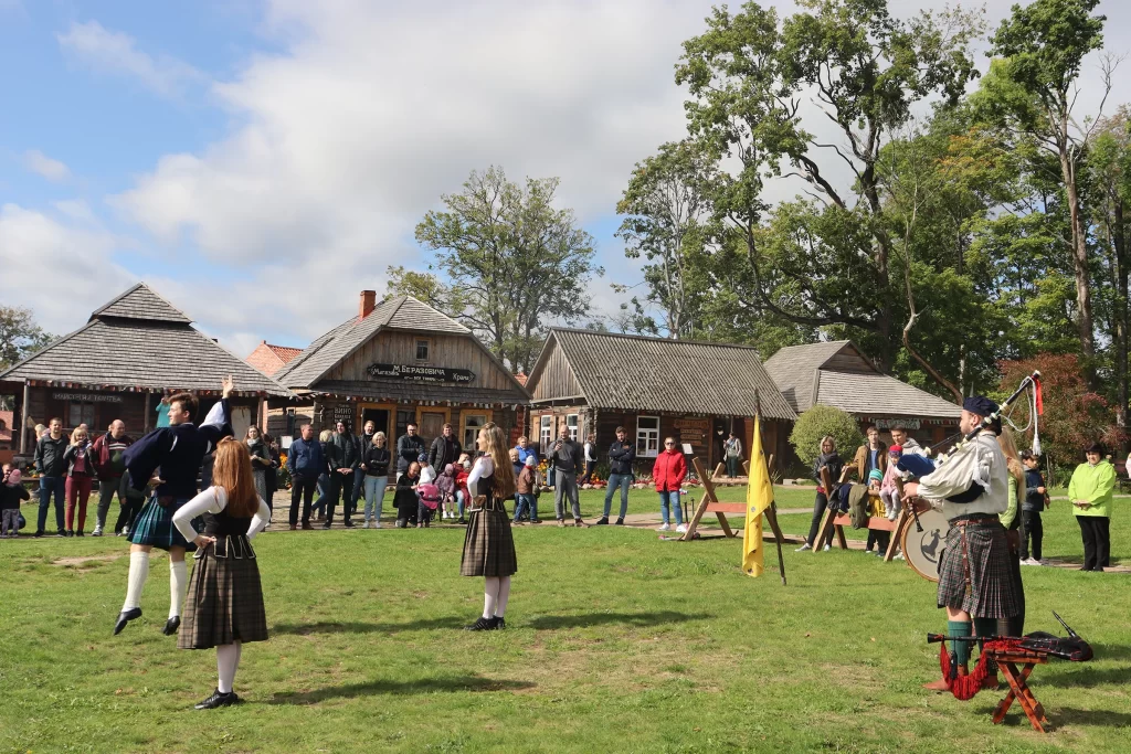Праздник шотландской культуры в парке истории "Сула"