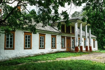 В Беларуси выставили на аукцион графскую усадьбу XVIII века