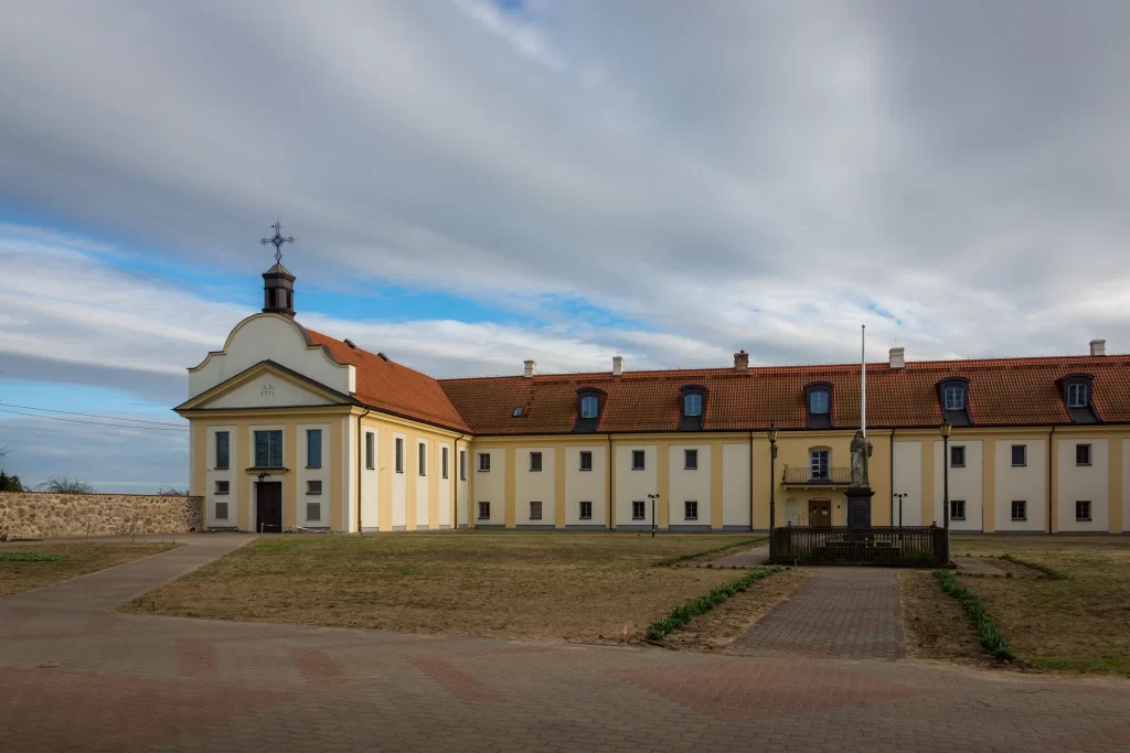 Бернардинский монастырь в городе Тыкоцин, Польша