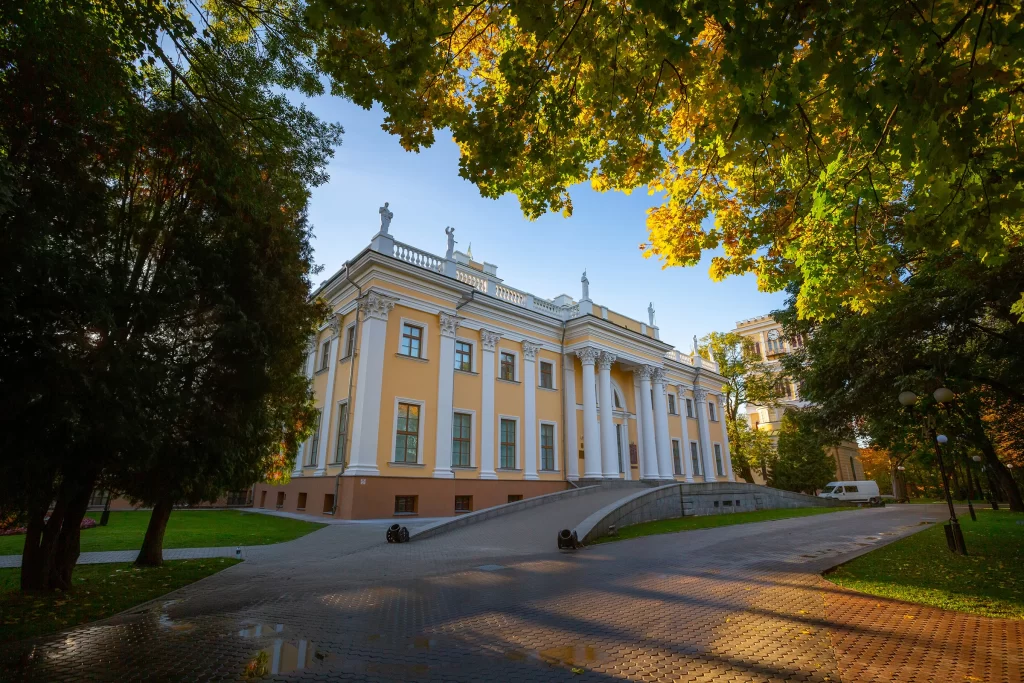 Дворец Румянцевых - Паскевичей в Гомеле, Беларусь