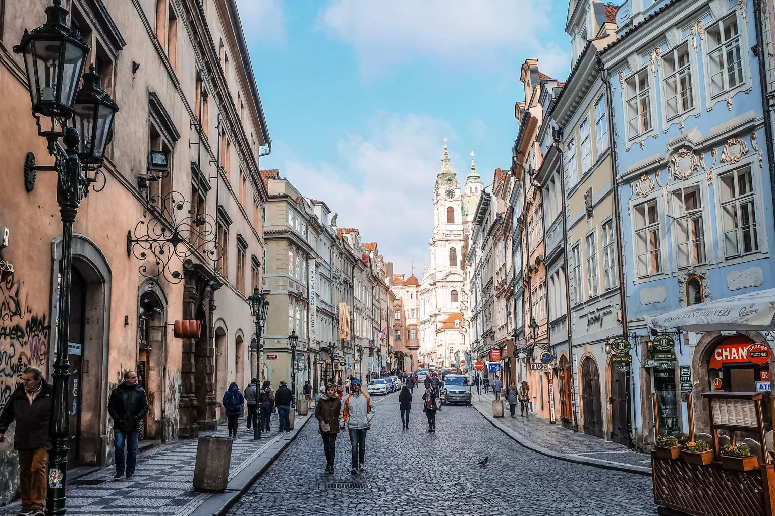 Чехия продлила запрет на выдачу виз гражданам Беларуси и России