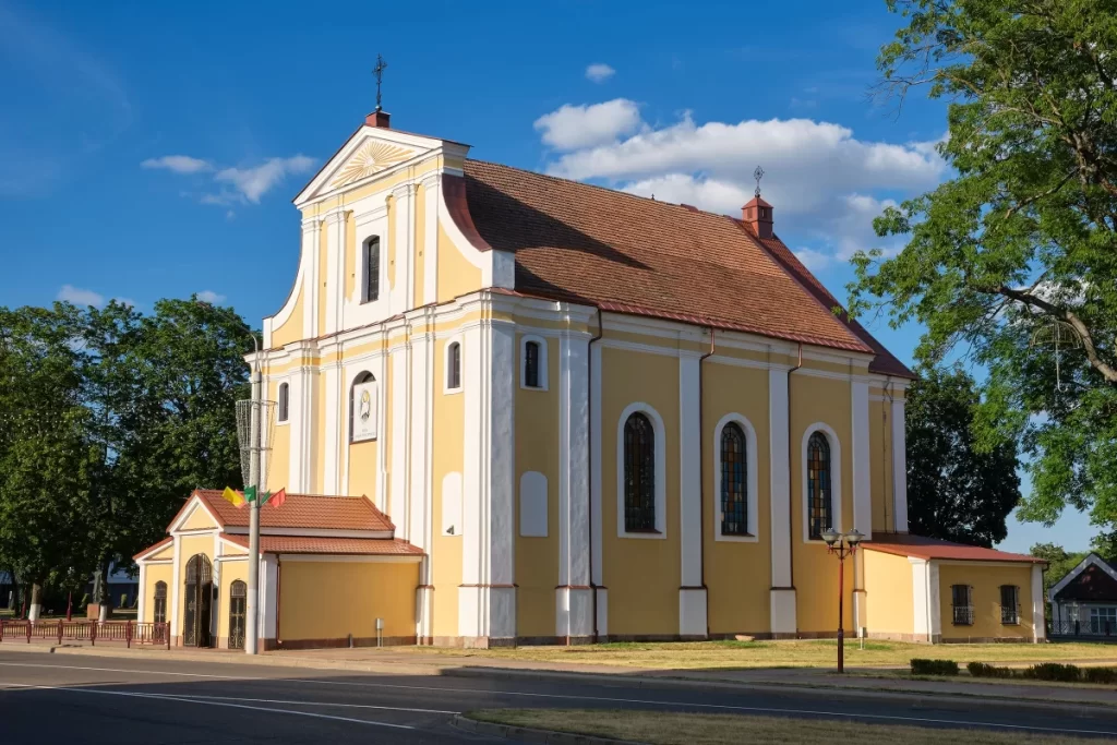 Костел Воздвижения Святого Креста, Лида, Беларусь