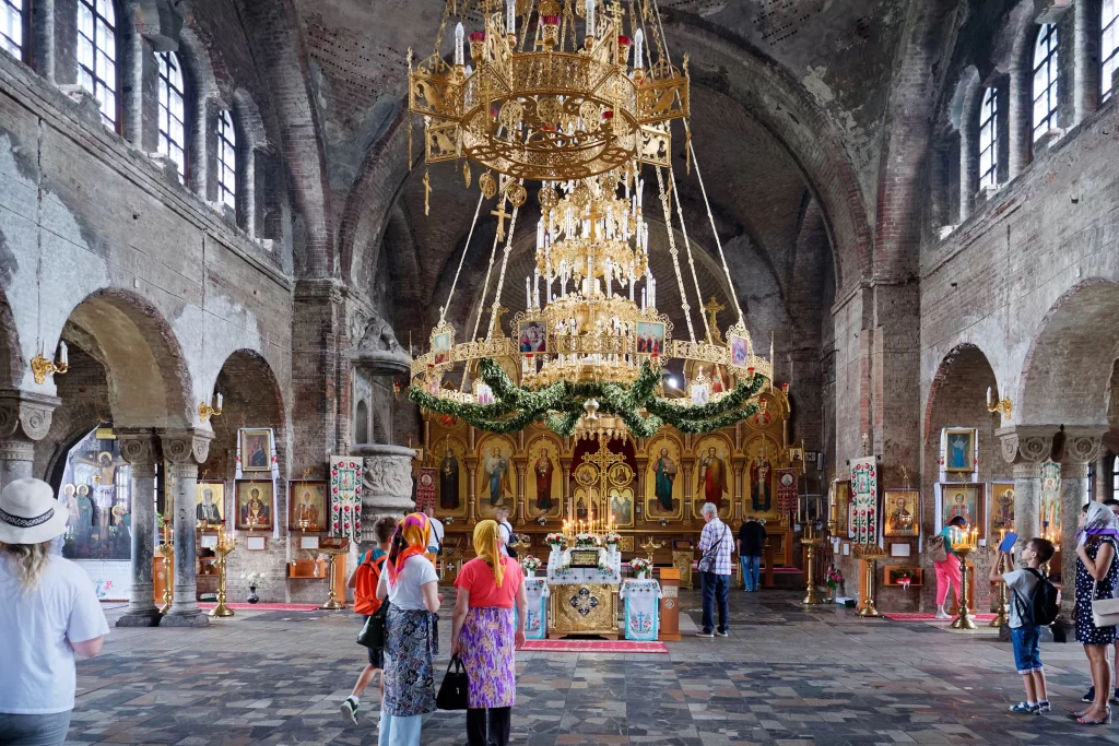 Внутри Свято-Николаевского гарнизонного собора, Брест, Беларусь