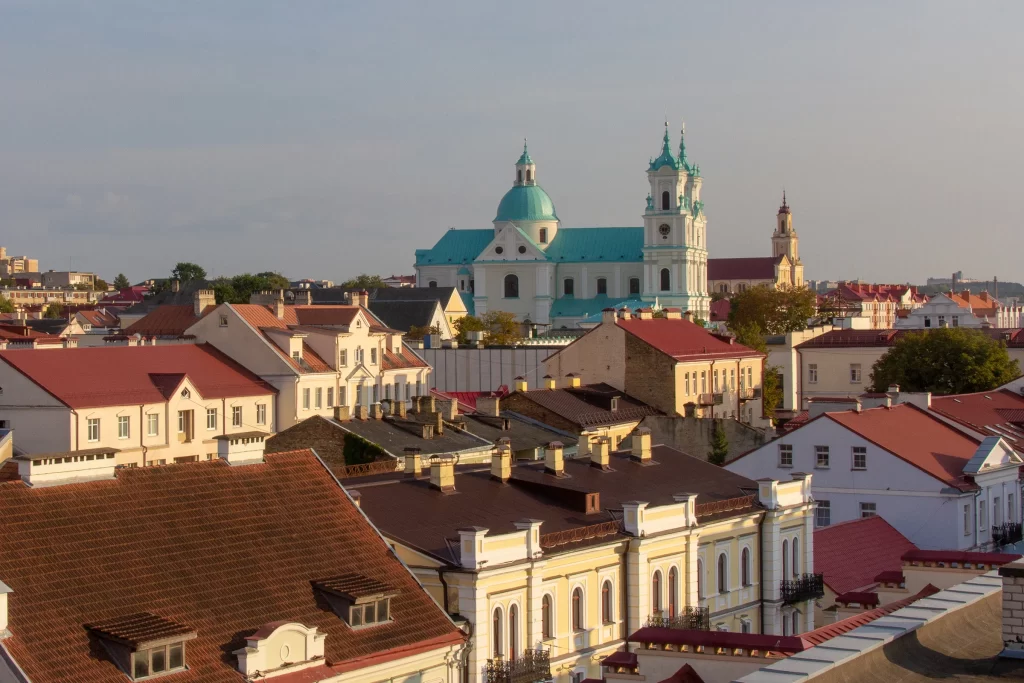 Вид на Фарный костел в Гродно, Беларусь