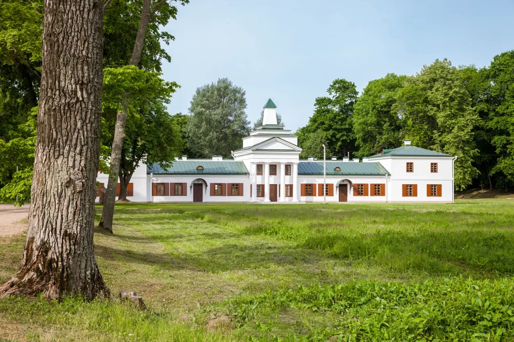 Музей-усадьба Огинского в агрогородке Залесье, Беларусь