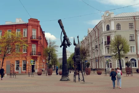 Скульптура "Звездочет" в Могилёве, Беларусь