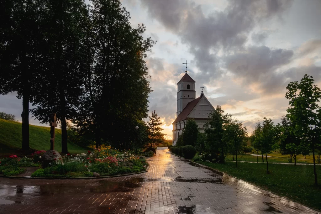 Церковь Преображения Господня на закате, Заславль, Беларусь