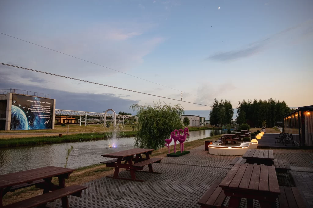 Зона отдыха в экопарке "Акварель", Беларусь