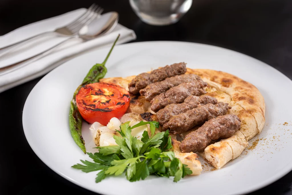 Инегель кефте, турецкая кухня