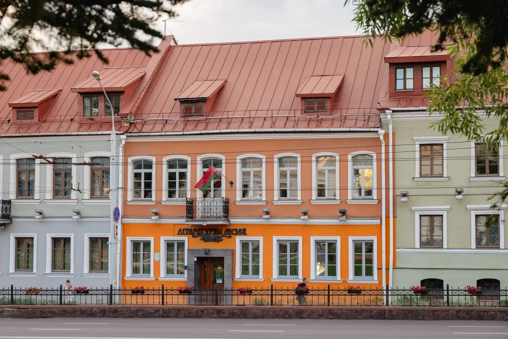 Здание обувной фабрики Цитвера в Троицком предместье, Минск, Беларусь