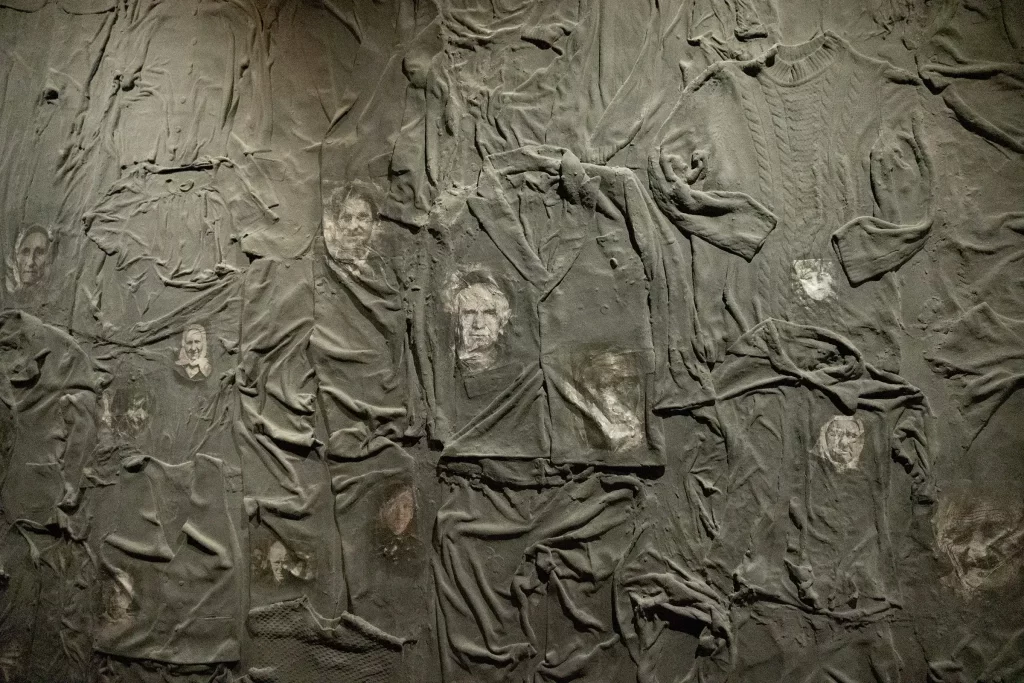 Музей в Хатыни внутри, Беларусь