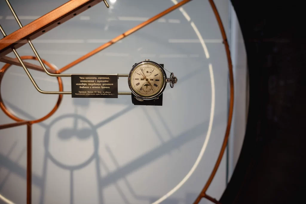 Экспонат в музее часов "Луч", Минск, Беларусь