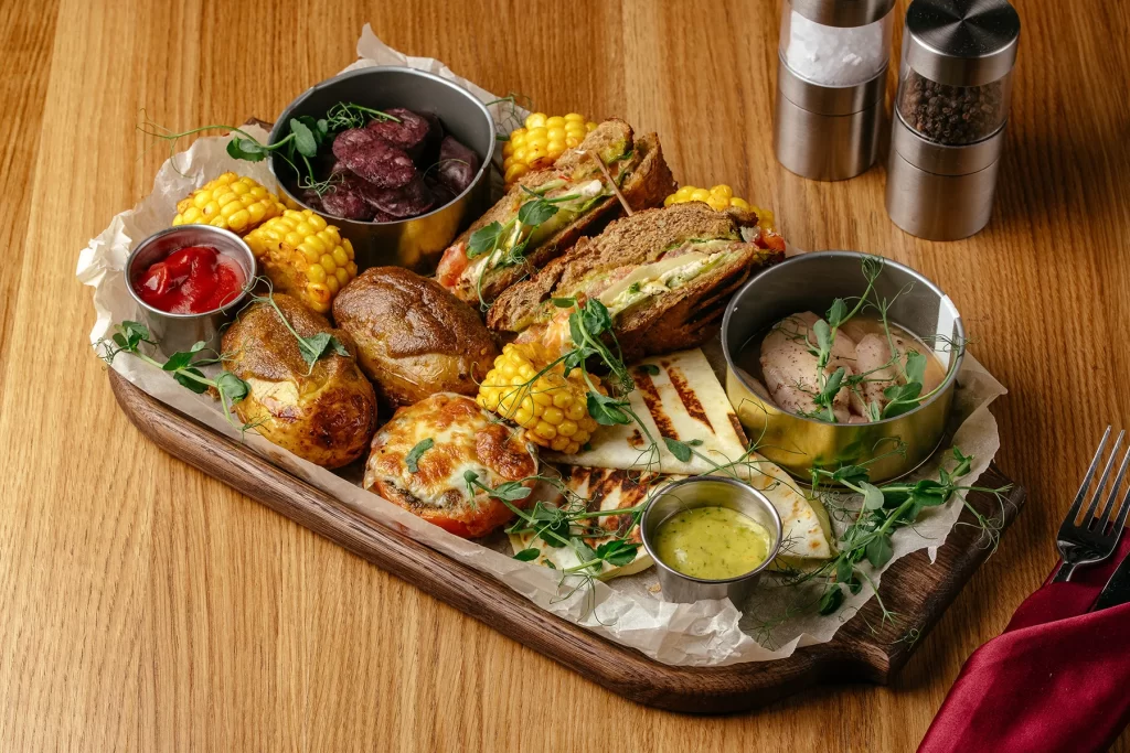 Сет участника "Гастропаб "ОСОБНЯК"" на фестивале Gastrofest.Must be a Jameson