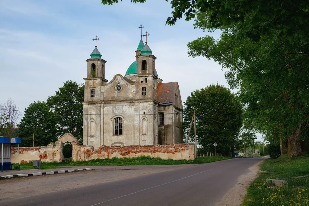 Костел Святой Троицы в Бенице, Беларусь
