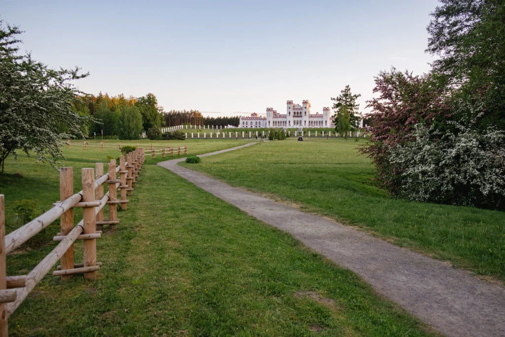 Коссовский замок весной, Коссово, Беларусь