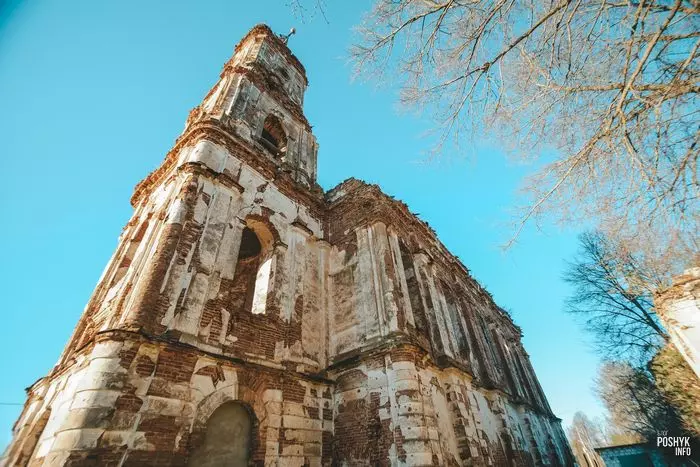 Увядающая красота: церковь Святого Онуфрия в Сельце