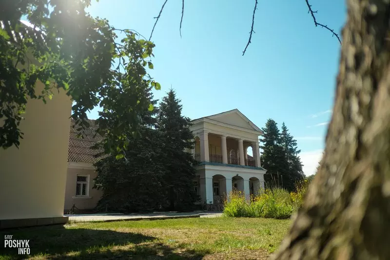 Усадьба Тарасевичей: нестандартный памятник в Гнезно