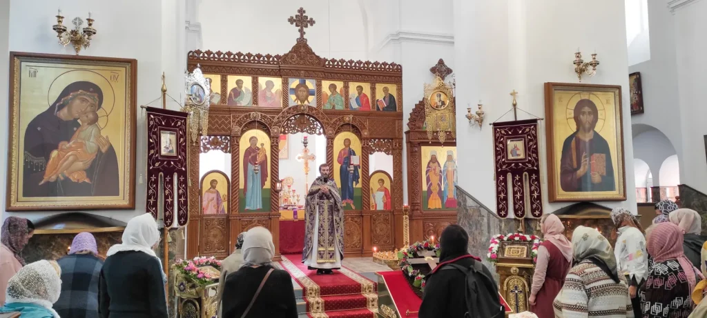 Храм Воскресения Христова: кафедральный собор города Борисова
