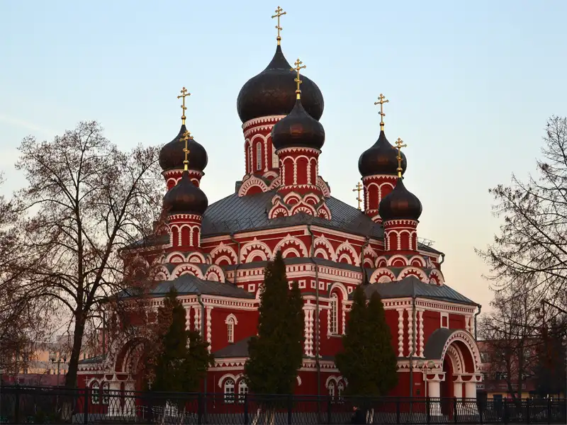 Храм Воскресения Христова: кафедральный собор города Борисова