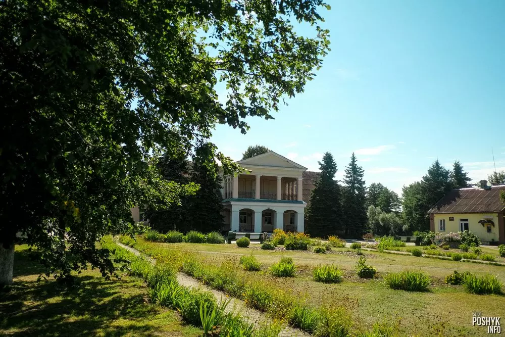 Усадьба Тарасевичей: нестандартный памятник в Гнезно