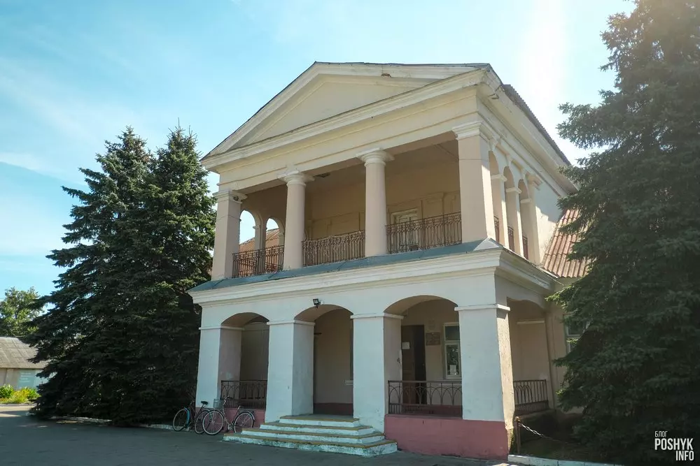 Усадьба Тарасевичей: нестандартный памятник в Гнезно